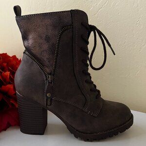 SO Brand Brown Copper Booties, 7M; Like New!